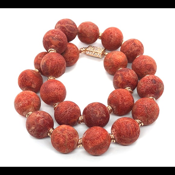 Large Red Sponge Coral Necklace - Picture 2 of 3